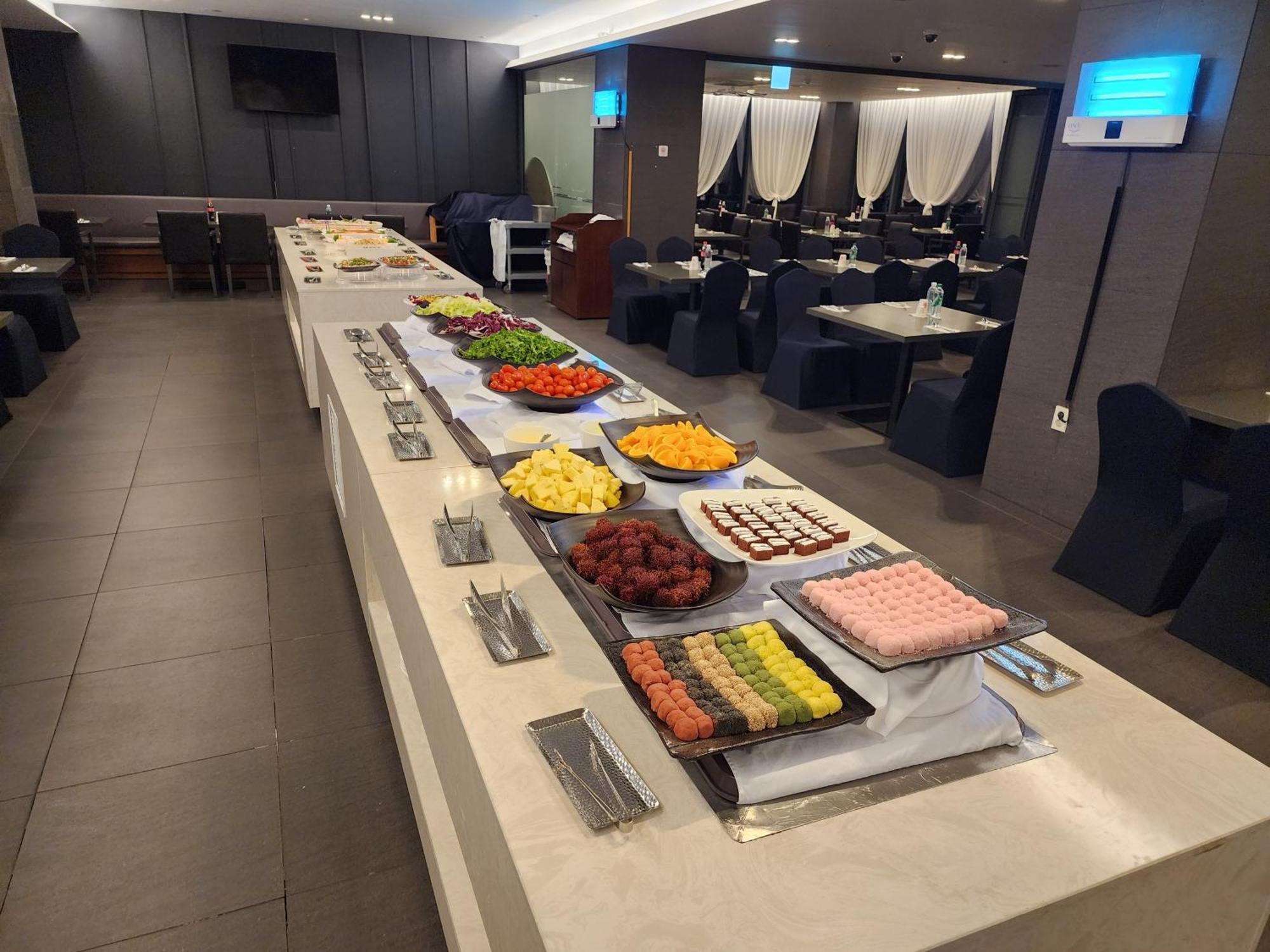 Hotel Ramada By Wyndham Jeju Hamdeok Esterno foto